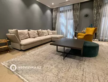 10-комнатный таунхаус, 2 соток, 375 м²