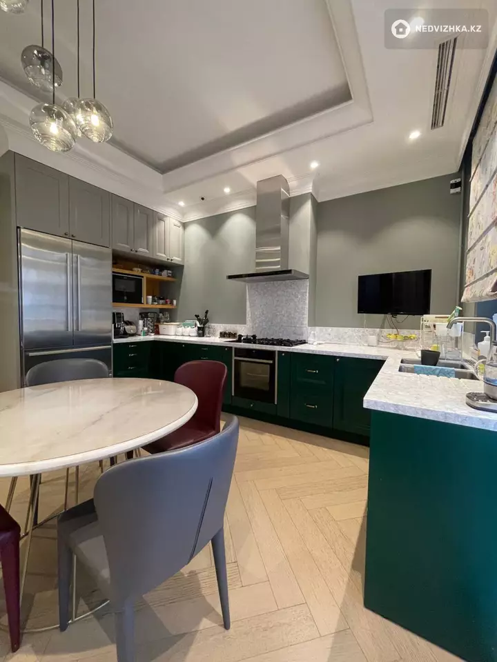 10-комнатный таунхаус, 2 соток, 375 м², фотография 3
