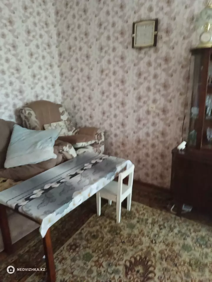 2-комнатная квартира, этаж 2 из 5, 46 м², фотография 2