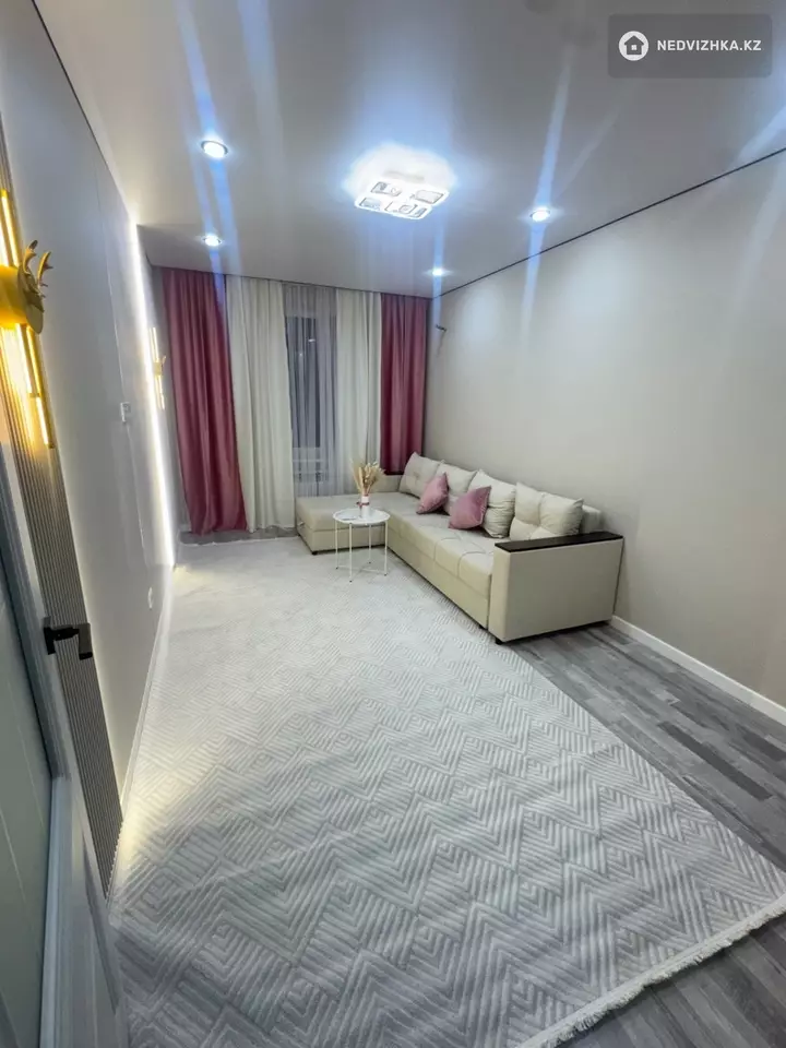 1-комнатная квартира, этаж 3 из 9, 40 м², фотография 3