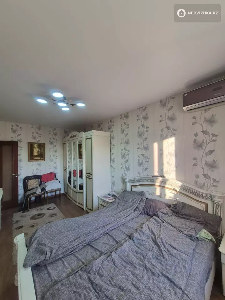 3-комнатная квартира, этаж 9 из 9, 80 м², фотография 5