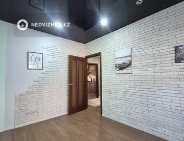 3-комнатная квартира, этаж 9 из 9, 80 м², миниатюра 6