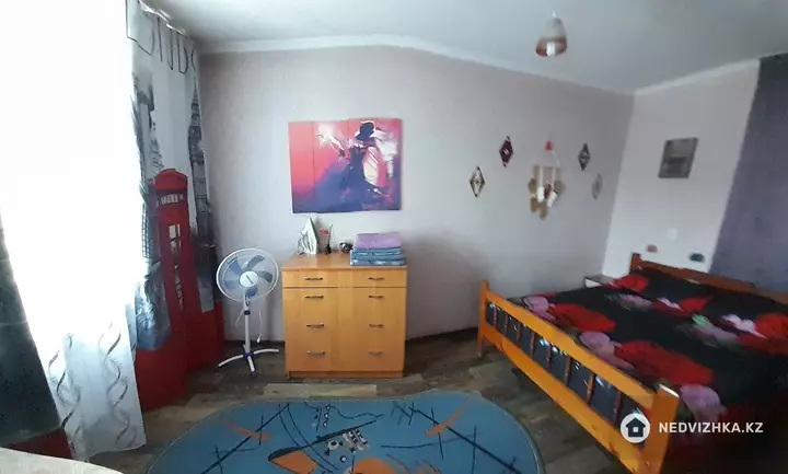 2-комнатная квартира, этаж 3 из 5, 52 м², Посуточно, фотография 4