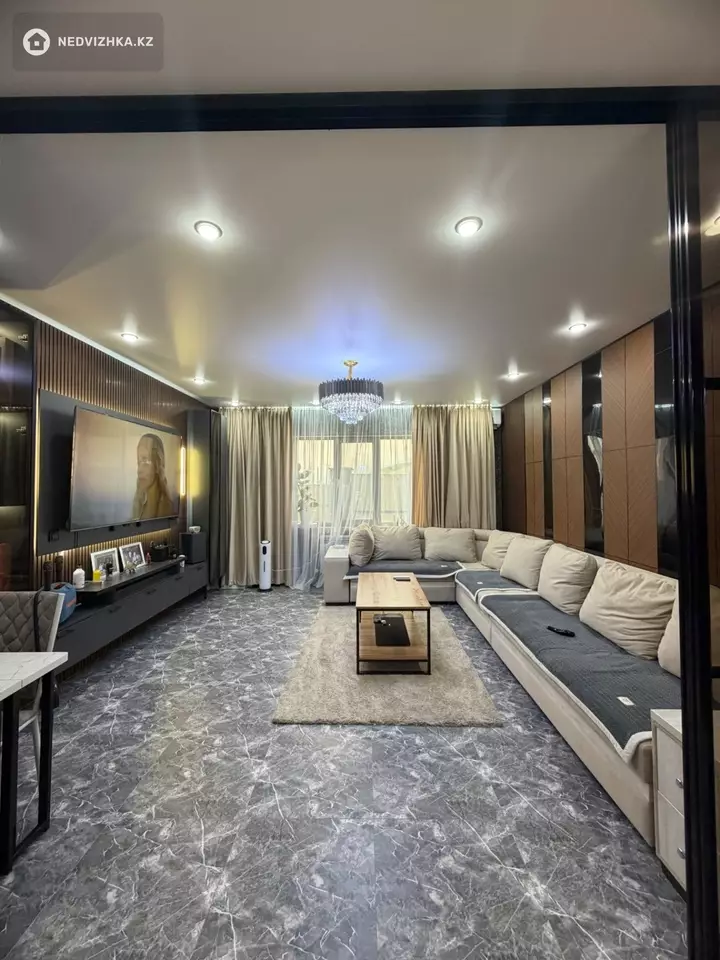 5-комнатный дом, 4 соток, 180 м², фотография 2