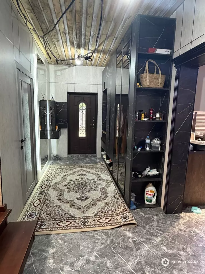 5-комнатный дом, 4 соток, 180 м², фотография 3