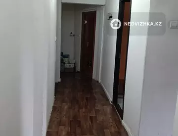 3-комнатная квартира, этаж 2 из 5, 66 м², миниатюра 6