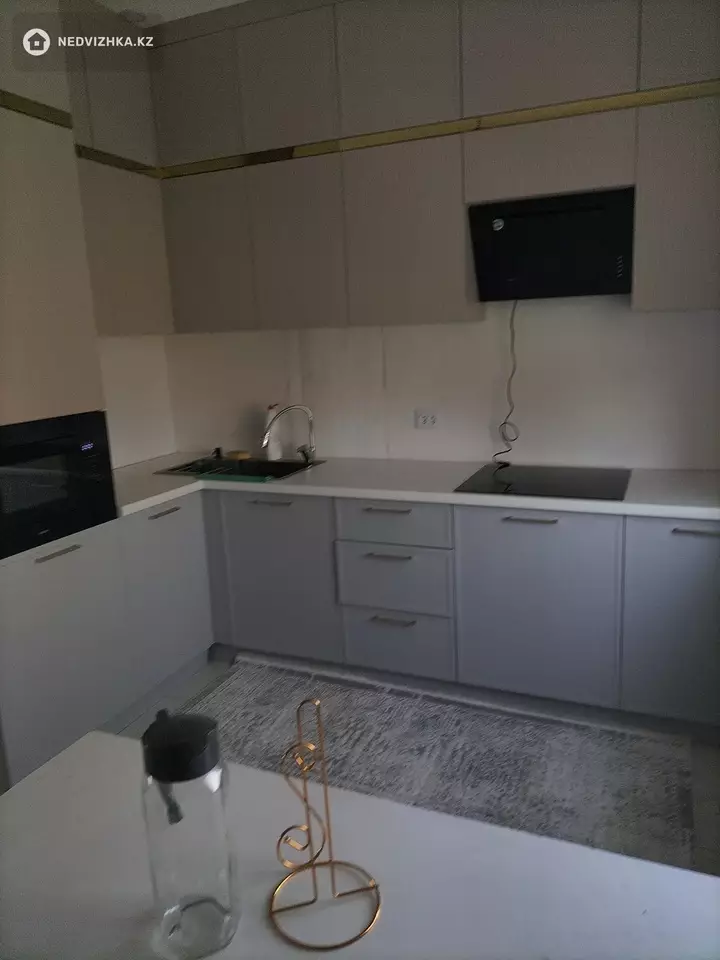 6-комнатный дом, 10 соток, 200 м², фотография 3