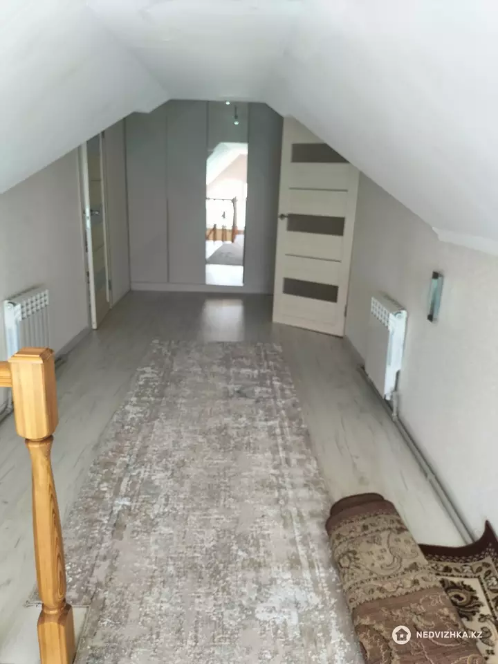 6-комнатный дом, 10 соток, 200 м², фотография 5