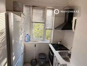 4-комнатная квартира, этаж 3 из 5, 82 м², миниатюра 12