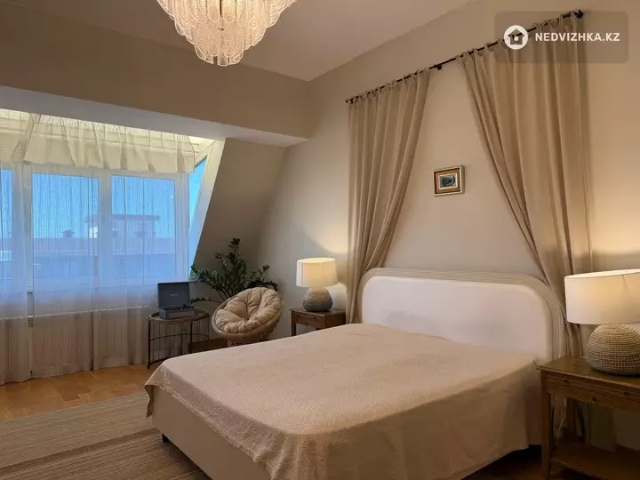 3-комнатная квартира, этаж 8 из 8, 150 м²