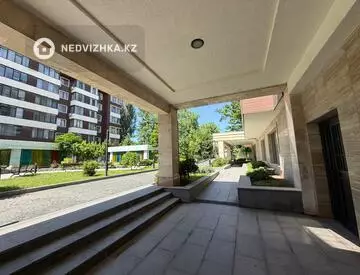 3-комнатная квартира, этаж 8 из 8, 150 м², миниатюра 12