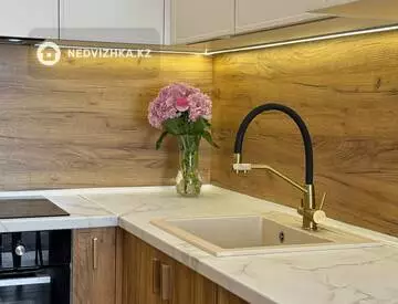3-комнатная квартира, этаж 2 из 9, 72 м², миниатюра 6