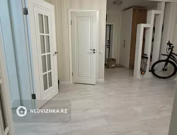 3-комнатная квартира, этаж 6 из 12, 112 м²