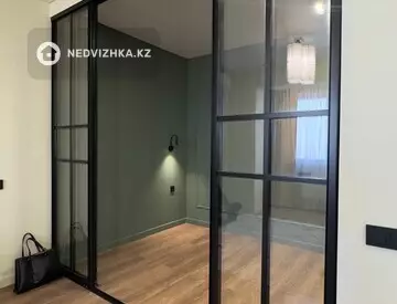 2-комнатная квартира, этаж 5 из 15, 50 м², миниатюра 1