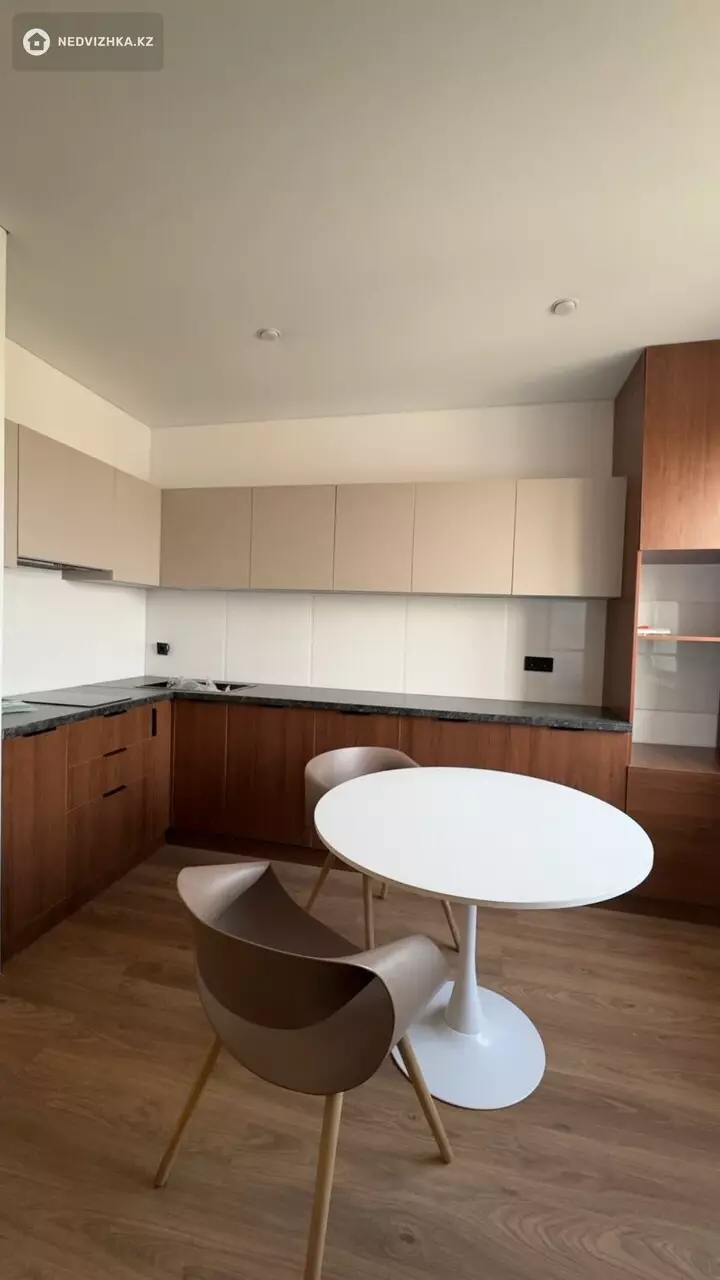 2-комнатная квартира, этаж 5 из 15, 50 м², фотография 3