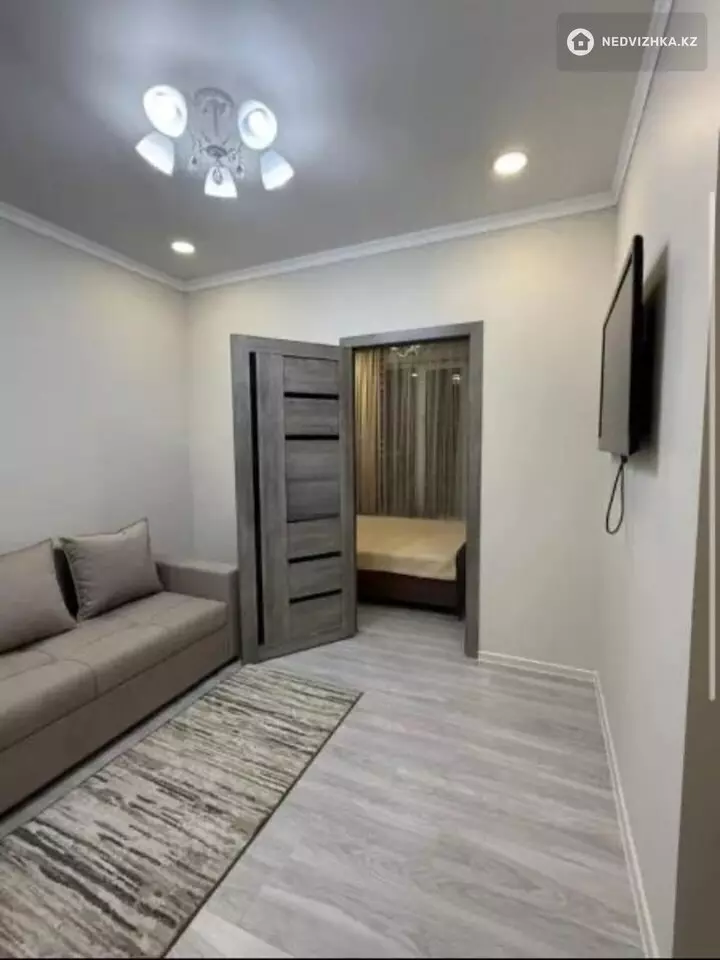 2-комнатная квартира, этаж 11 из 16, 40 м², фотография 2