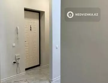 2-комнатная квартира, этаж 11 из 16, 40 м², миниатюра 5