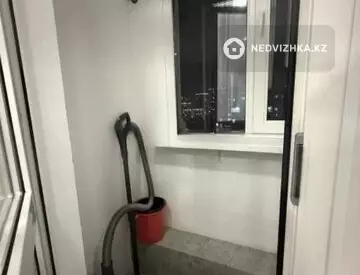 2-комнатная квартира, этаж 11 из 16, 40 м², миниатюра 6