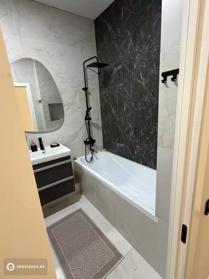 1-комнатная квартира, этаж 9 из 12, 42 м², фотография 5