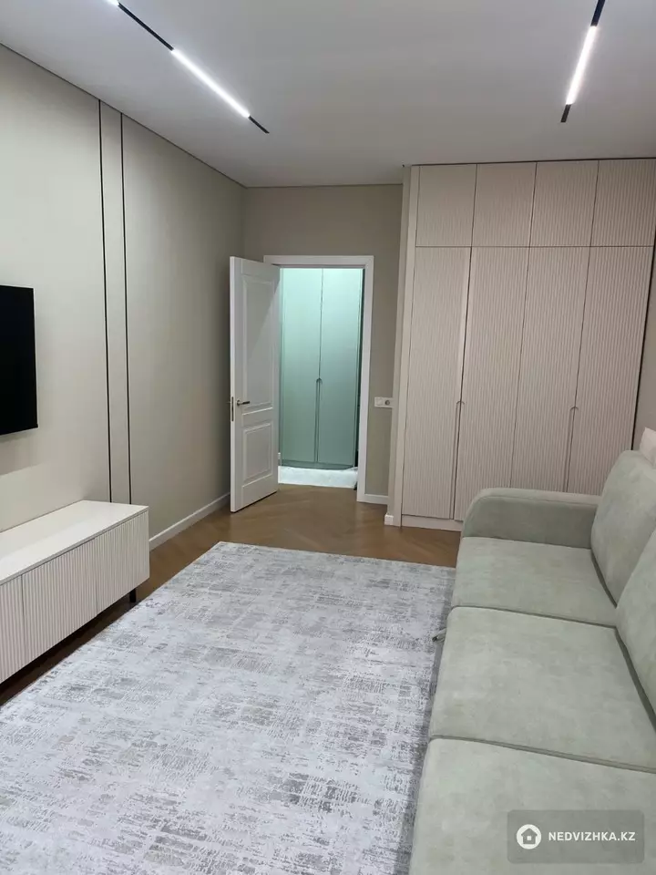 2-комнатная квартира, этаж 8 из 12, 41 м²