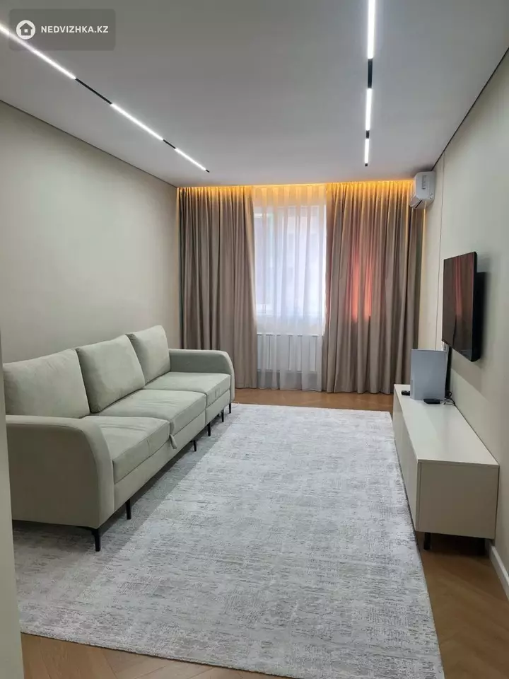 2-комнатная квартира, этаж 8 из 12, 41 м², фотография 2