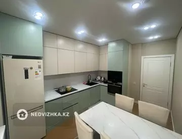 2-комнатная квартира, этаж 8 из 12, 41 м², миниатюра 4