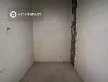 4-комнатная квартира, этаж 3 из 14, 144 м²