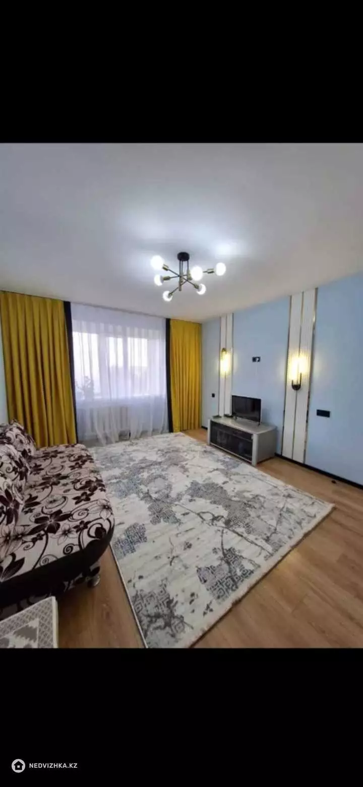 1-комнатная квартира, этаж 8 из 9, 38 м², фотография 2