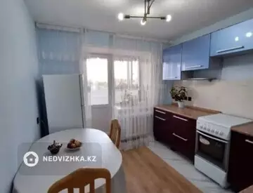 1-комнатная квартира, этаж 8 из 9, 38 м², миниатюра 5