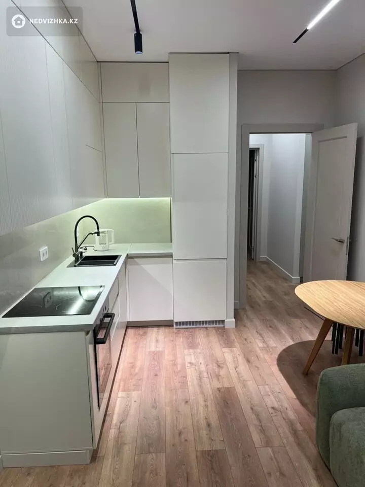 2-комнатная квартира, этаж 8 из 16, 44 м²