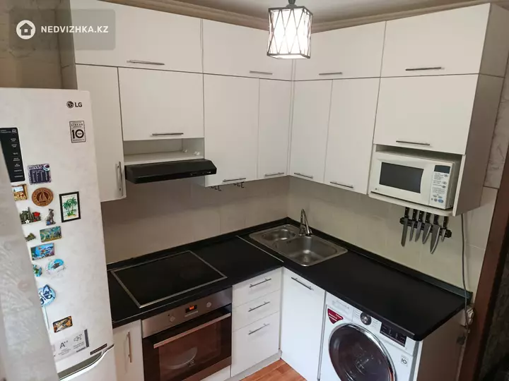 3-комнатная квартира, этаж 3 из 4, 58 м², фотография 3