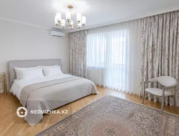 4-комнатная квартира, этаж 4 из 5, 185 м², миниатюра 6