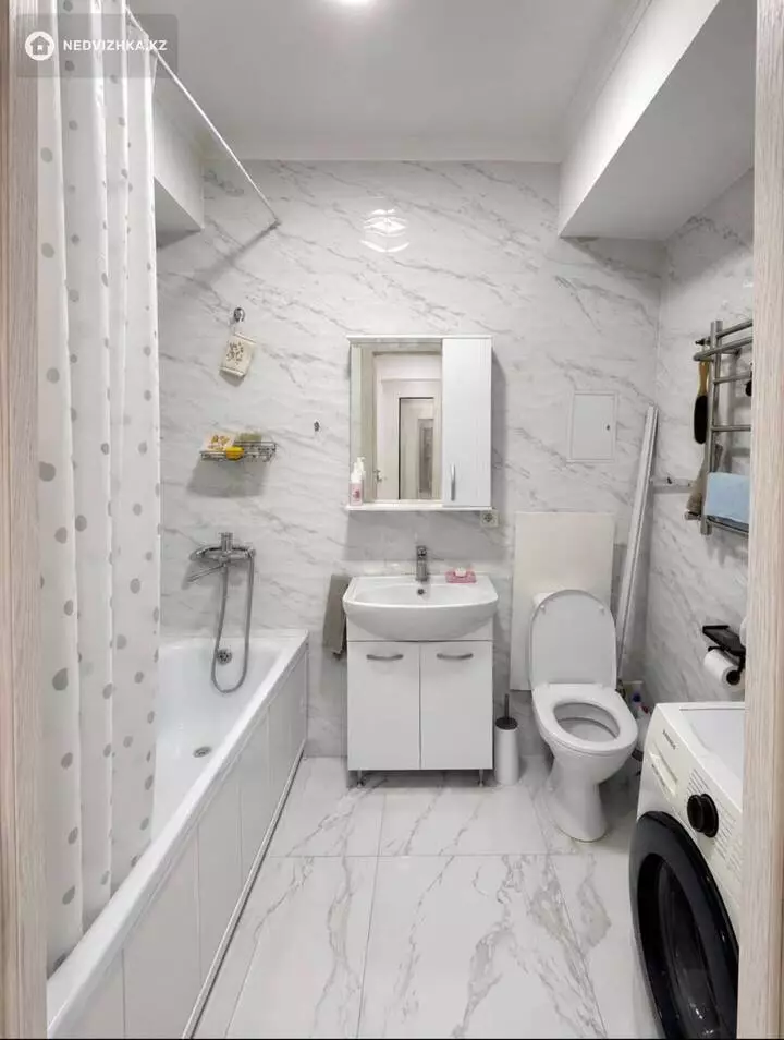 2-комнатная квартира, этаж 2 из 10, 69 м², фотография 2