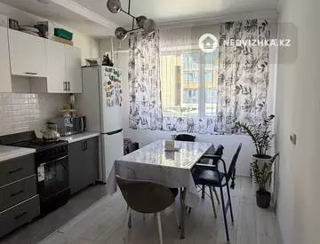 2-комнатная квартира, этаж 2 из 10, 69 м², миниатюра 3