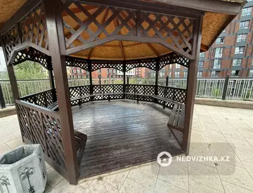 3-комнатная квартира, этаж 4 из 22, 90 м², миниатюра 8