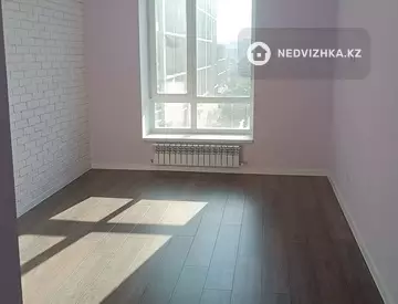 3-комнатная квартира, этаж 2 из 5, 62 м², миниатюра 6
