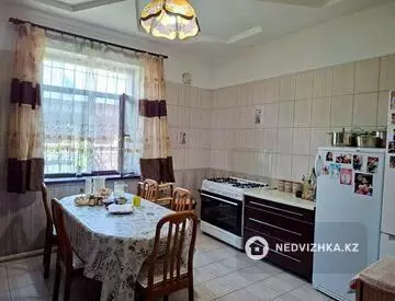 7-комнатный дом, 8 соток, 250 м², миниатюра 12