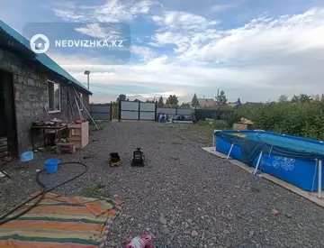 4-комнатная дача, 6 соток, 70 м²
