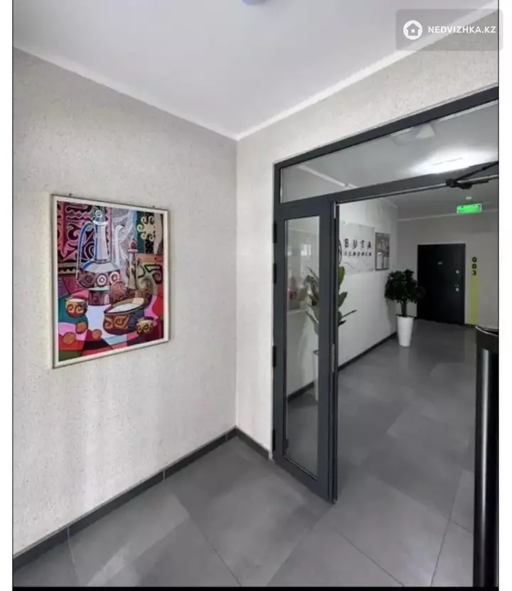 2-комнатная квартира, этаж 2 из 6, 55 м², фотография 3