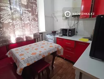 2-комнатная квартира, этаж 1 из 4, 37 м²