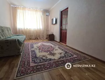 2-комнатная квартира, этаж 1 из 4, 37 м²