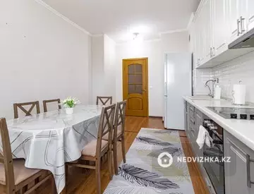 3-комнатная квартира, этаж 10 из 14, 90 м², Посуточно, миниатюра 11
