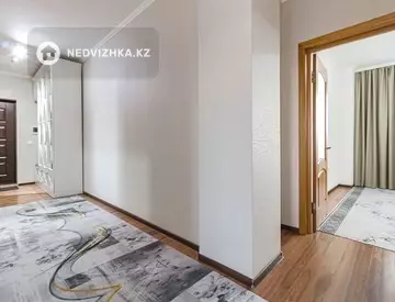 3-комнатная квартира, этаж 10 из 14, 90 м², Посуточно, миниатюра 12