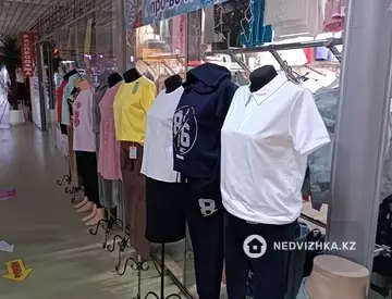 Магазин, этаж 2 из 2, 25 м²