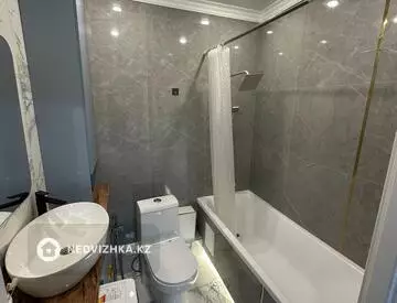2-комнатная квартира, этаж 5 из 17, 49 м², миниатюра 12