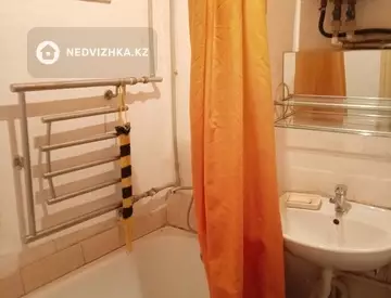 2-комнатная квартира, этаж 2 из 2, 42 м², миниатюра 6