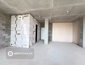 1-комнатная квартира, этаж 3 из 9, 47 м², миниатюра 3
