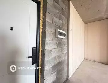 1-комнатная квартира, этаж 3 из 9, 47 м², миниатюра 6