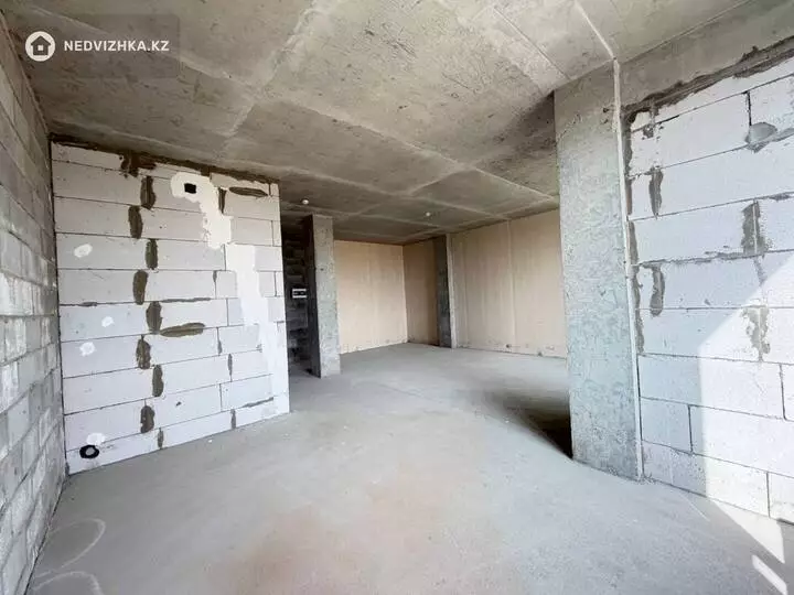 1-комнатная квартира, этаж 3 из 9, 47 м², фотография 4