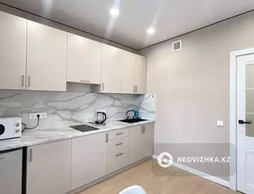 1-комнатная квартира, этаж 6 из 9, 39 м², миниатюра 9